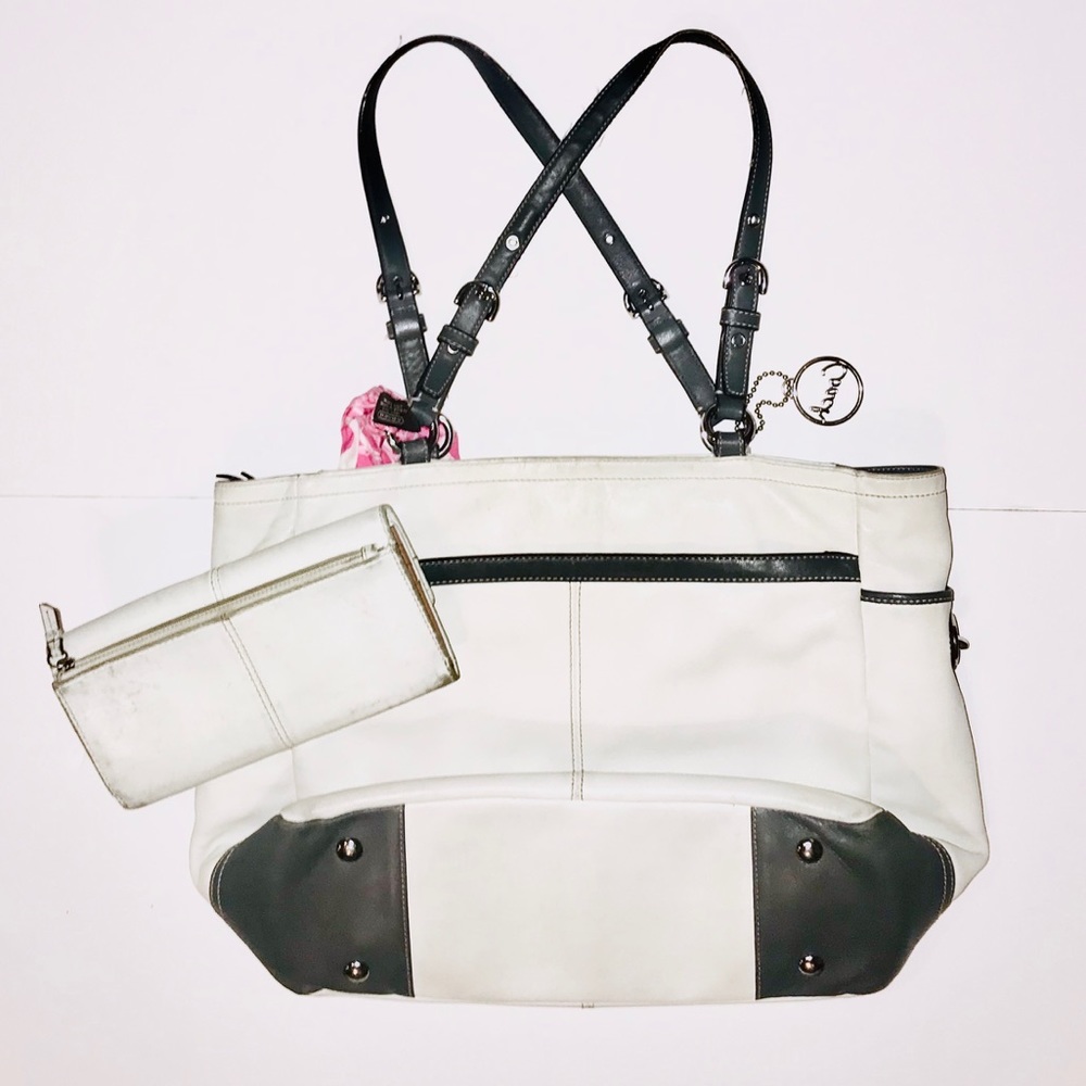 👜2 for $80👜 Coach F14673 Ivory shoulder bag - Picture 2 of 6
